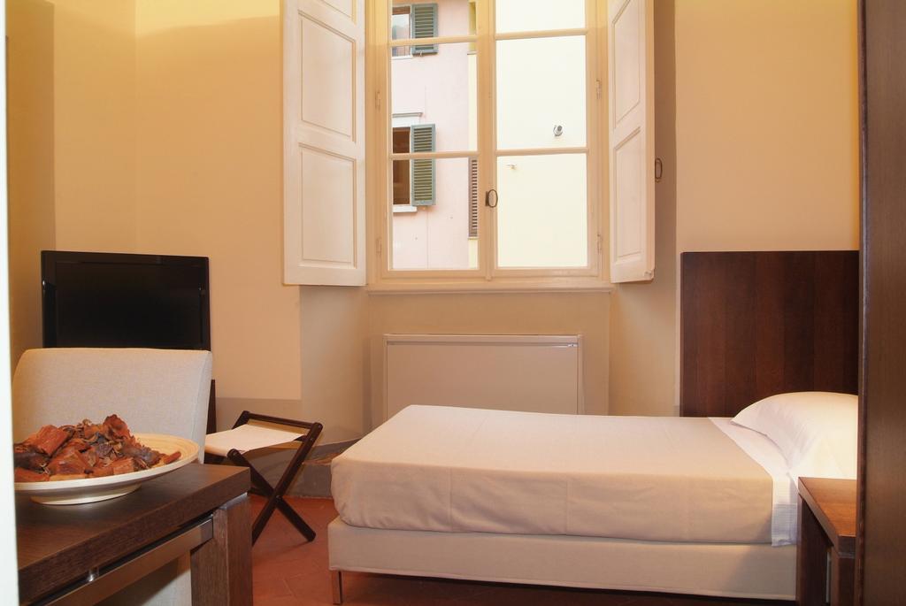 Dimora Storica Palazzo Puccini Bed & Breakfast ปิสโตยา ห้อง รูปภาพ