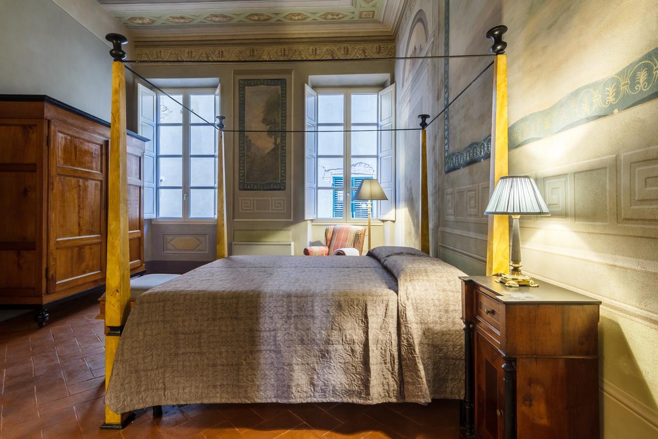 Dimora Storica Palazzo Puccini Bed & Breakfast ปิสโตยา ภายนอก รูปภาพ
