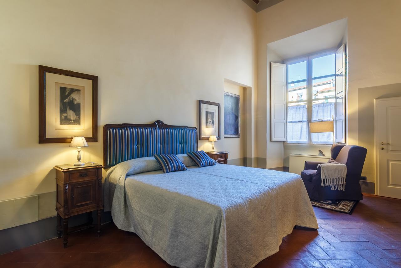 Dimora Storica Palazzo Puccini Bed & Breakfast ปิสโตยา ภายนอก รูปภาพ