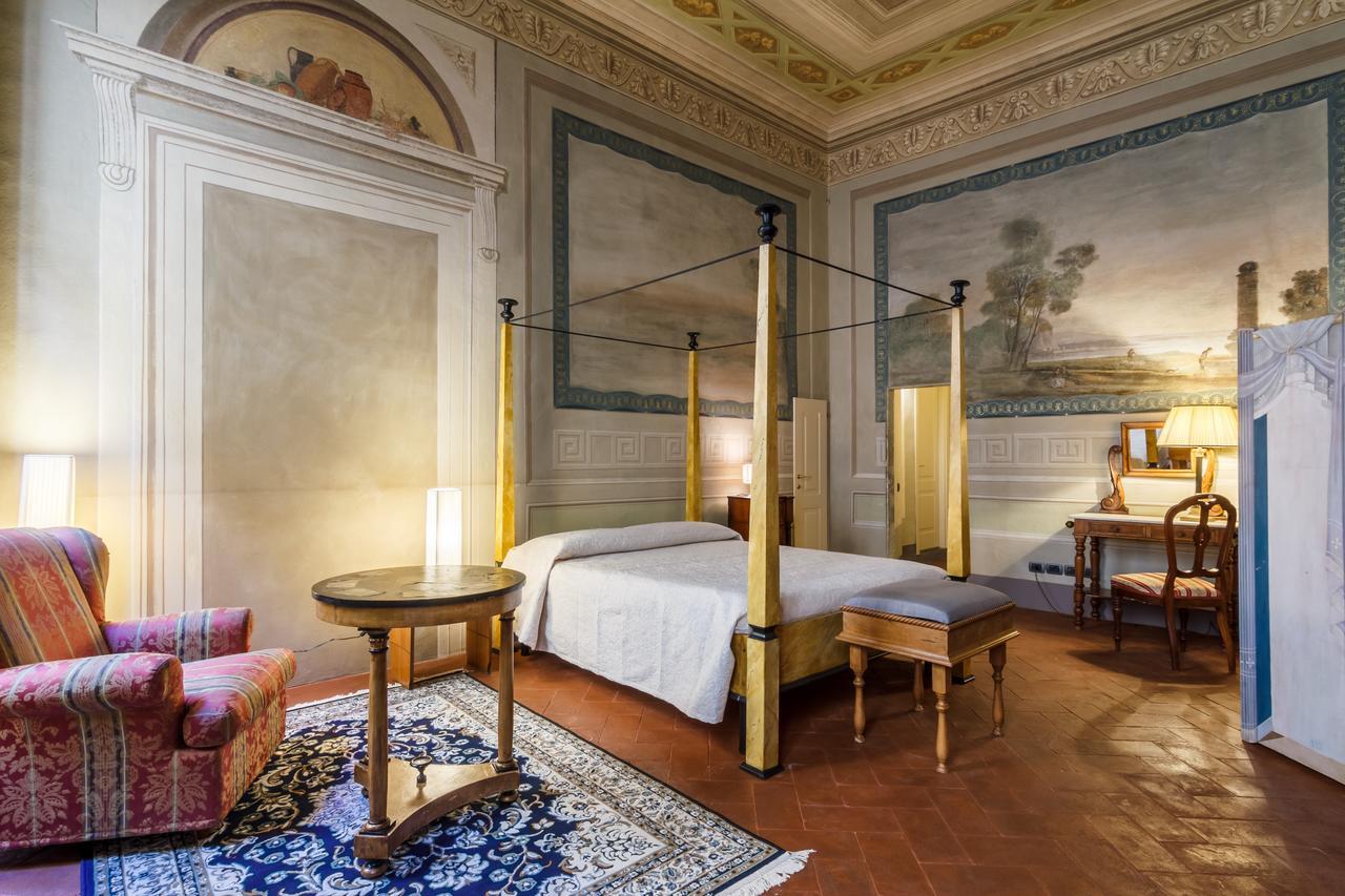 Dimora Storica Palazzo Puccini Bed & Breakfast ปิสโตยา ภายนอก รูปภาพ