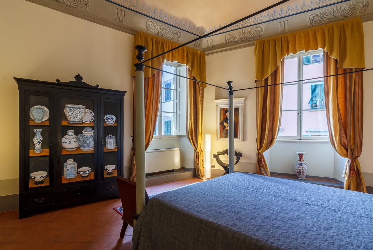 Dimora Storica Palazzo Puccini Bed & Breakfast ปิสโตยา ภายนอก รูปภาพ