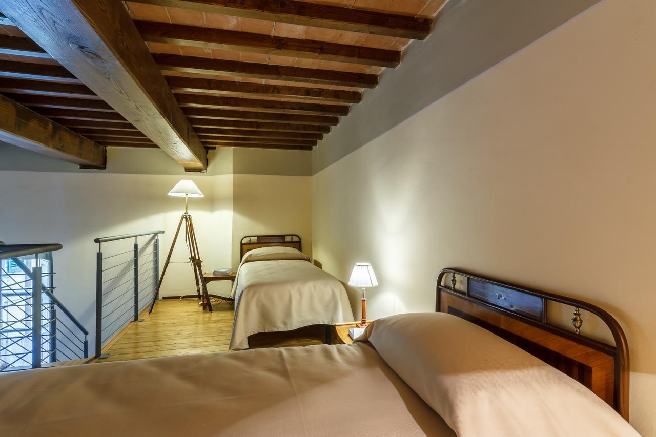 Dimora Storica Palazzo Puccini Bed & Breakfast ปิสโตยา ภายนอก รูปภาพ