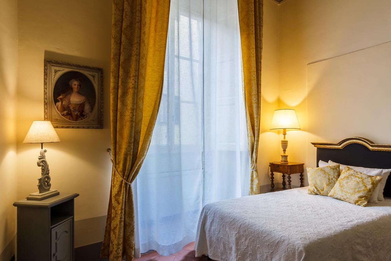 Dimora Storica Palazzo Puccini Bed & Breakfast ปิสโตยา ภายนอก รูปภาพ
