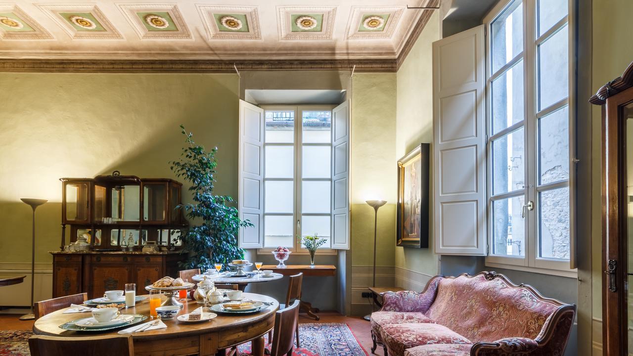 Dimora Storica Palazzo Puccini Bed & Breakfast ปิสโตยา ภายนอก รูปภาพ